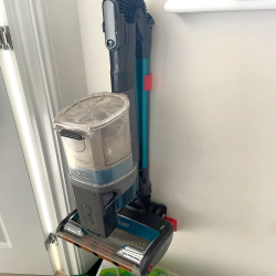 Cordless Shark Vac Wall...
