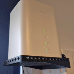 Huawei 4G Router Mount –...